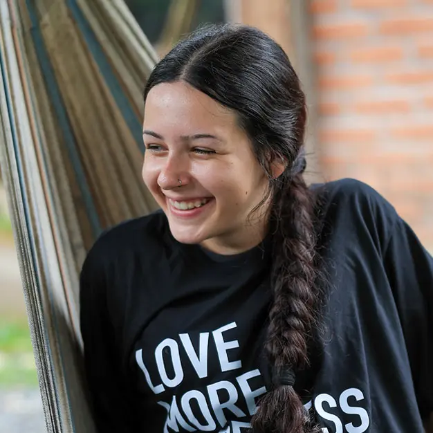 Happy teen participant sharing her experience after Amazon Teen Camp Ecuador leadership and volunteer program